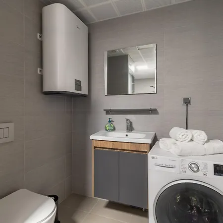 19th Floor Pool,spa,fitness Sky View Free Parking Apartmán *